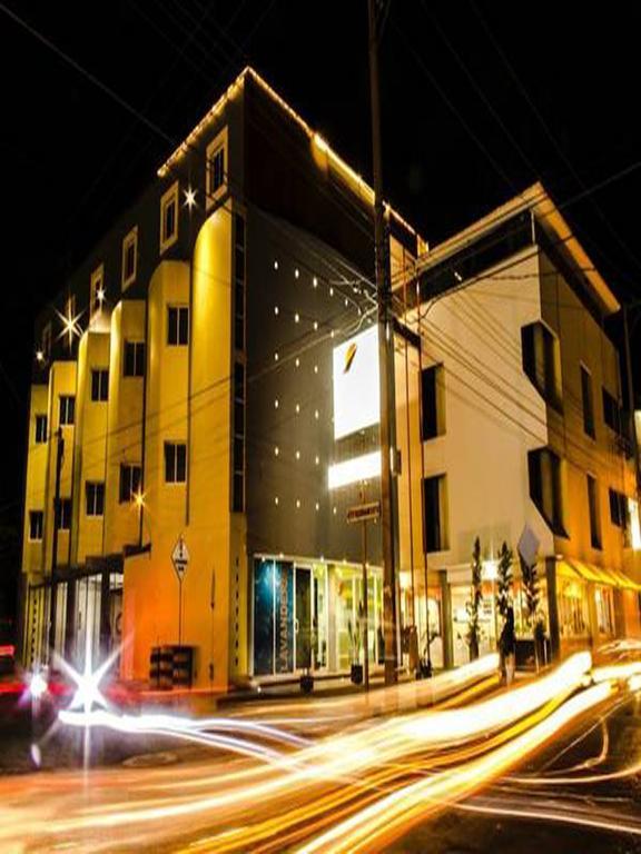 Hotel Rs Suites Tuxtla Gutiérrez Eksteriør bilde